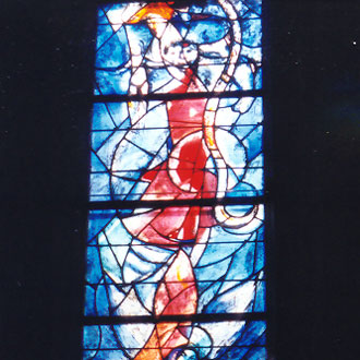 Das Gesetzesfenster im Fraumünster